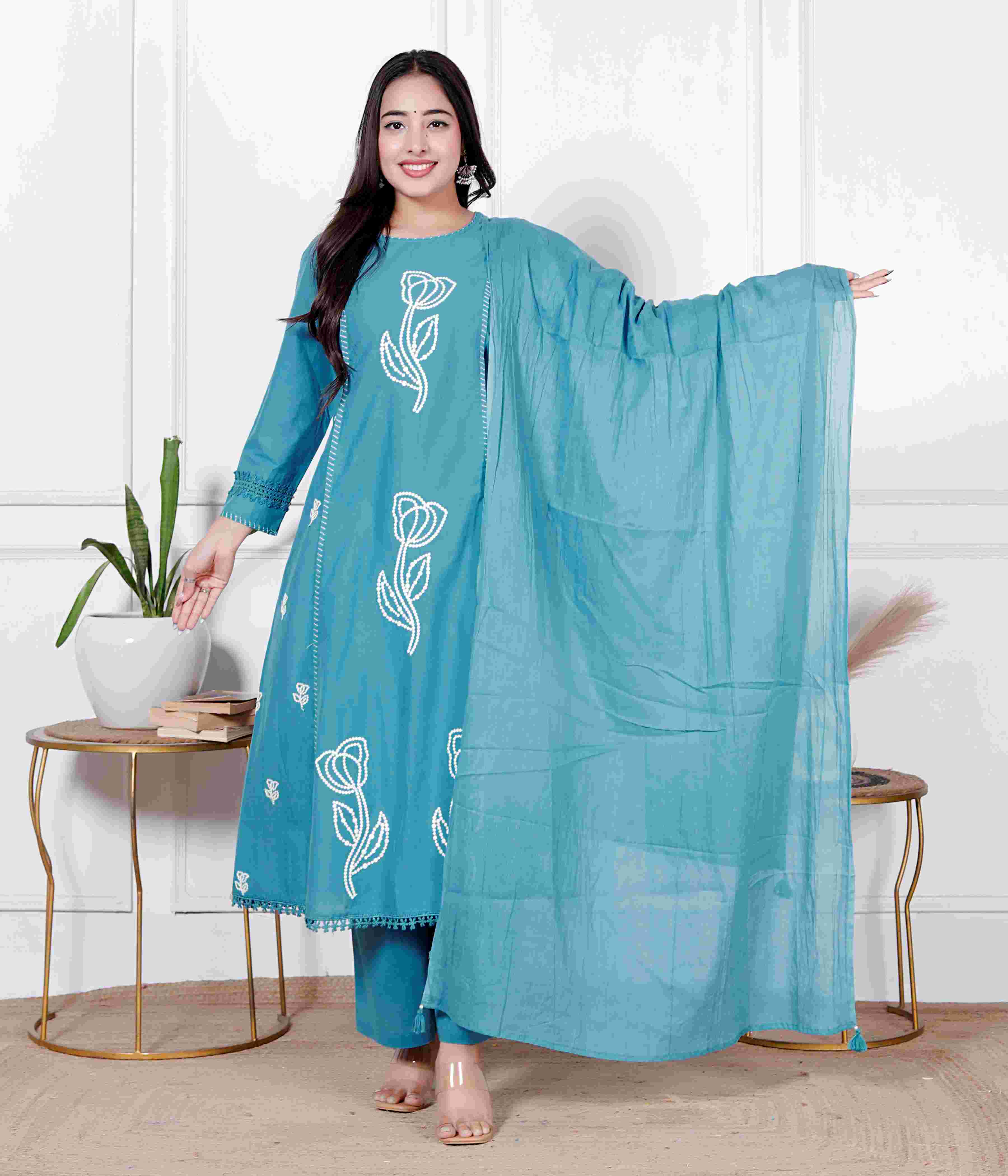 Aavari Peacock Blue