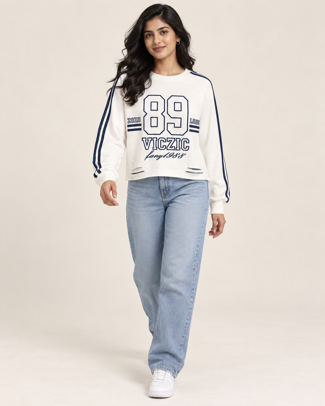 AAVARI Women’s Off-White Graphic Crop Sweatshirt with Full Sleeves
