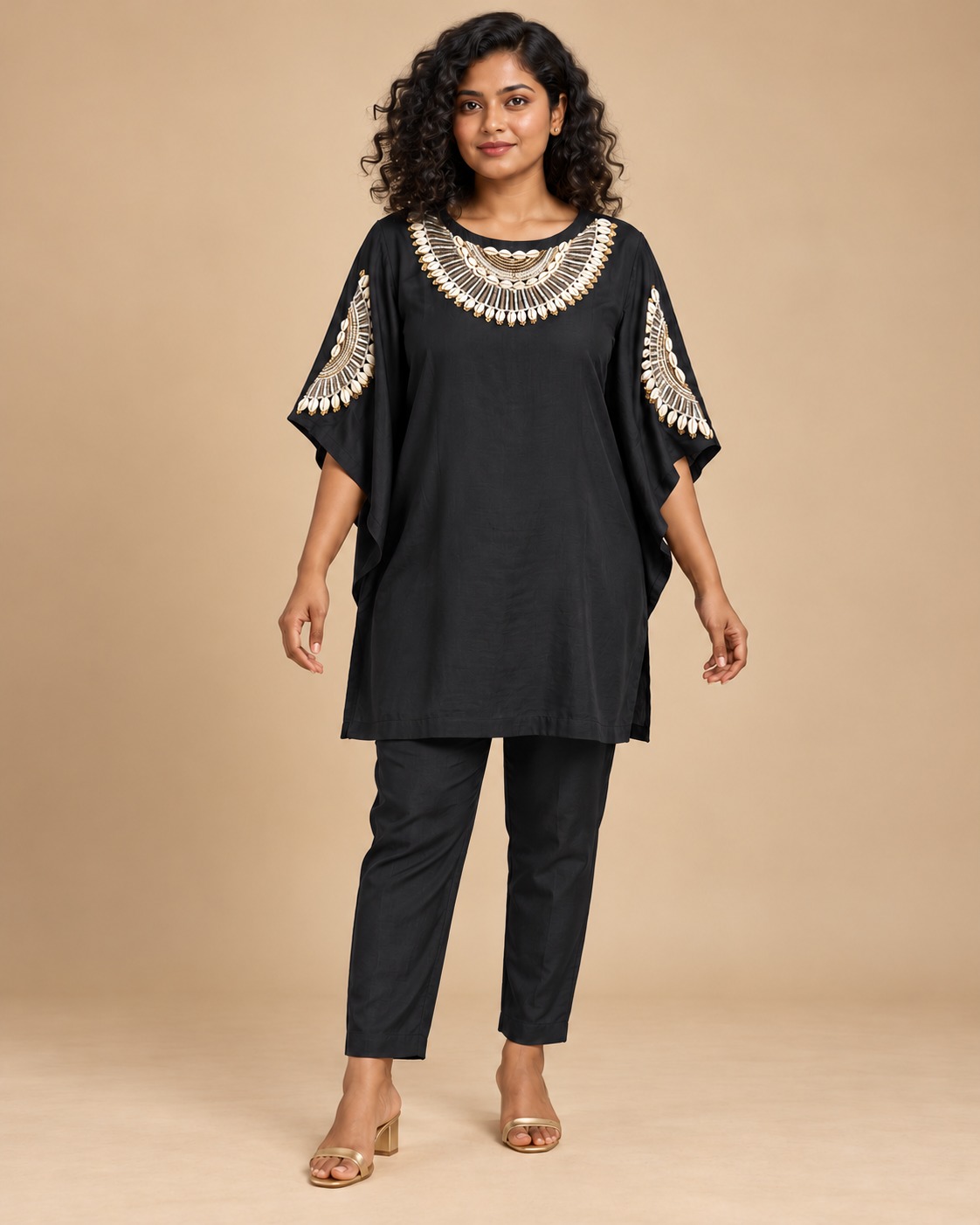 Women’s Black Embellished Kaftan 2-Piece  Set with Shell-Style Detailing
